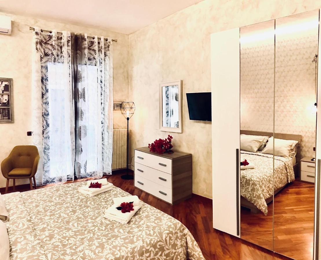Salerno Historic Center Lovely Flat Exterior foto